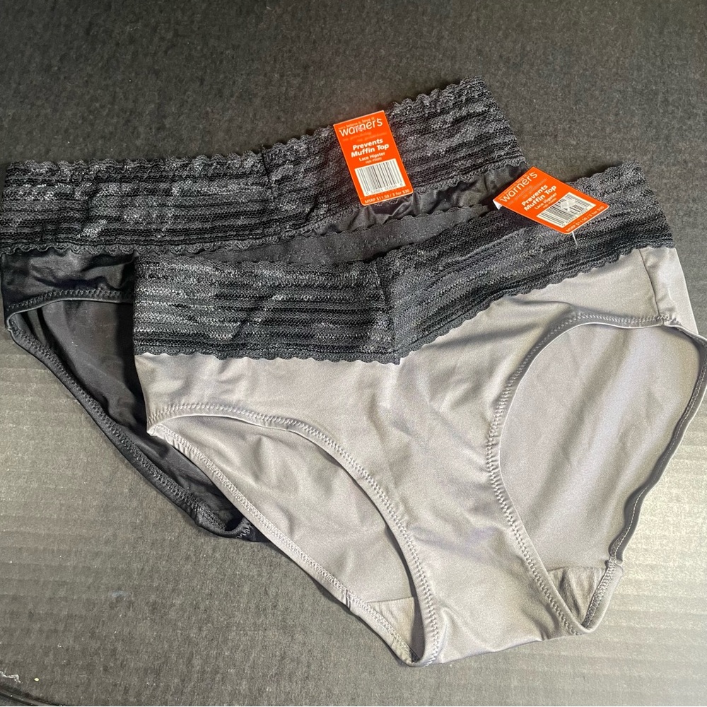 BNWT 2 PAIR WARNERS WOMENS PANTIES SIZE SMALL